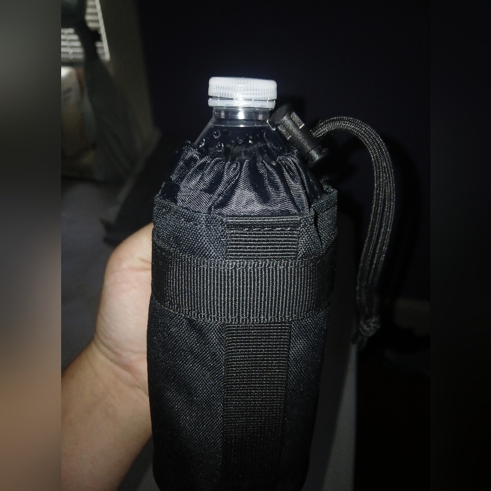 Black Insulated Water Bottle Holder
